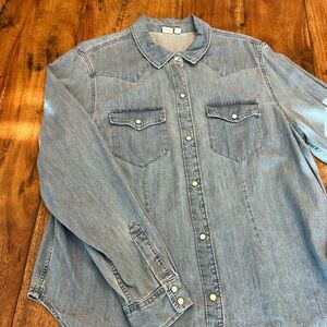 ☀️ NWOT GAP Classic Blue Denim Western Shirt